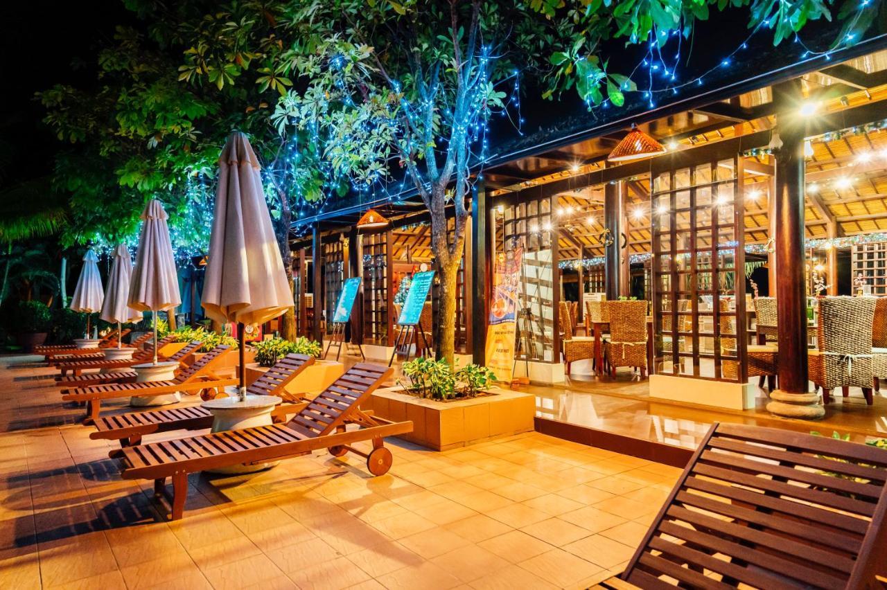 Lotus Muine Resort & Spa Phan Thiết Buitenkant foto